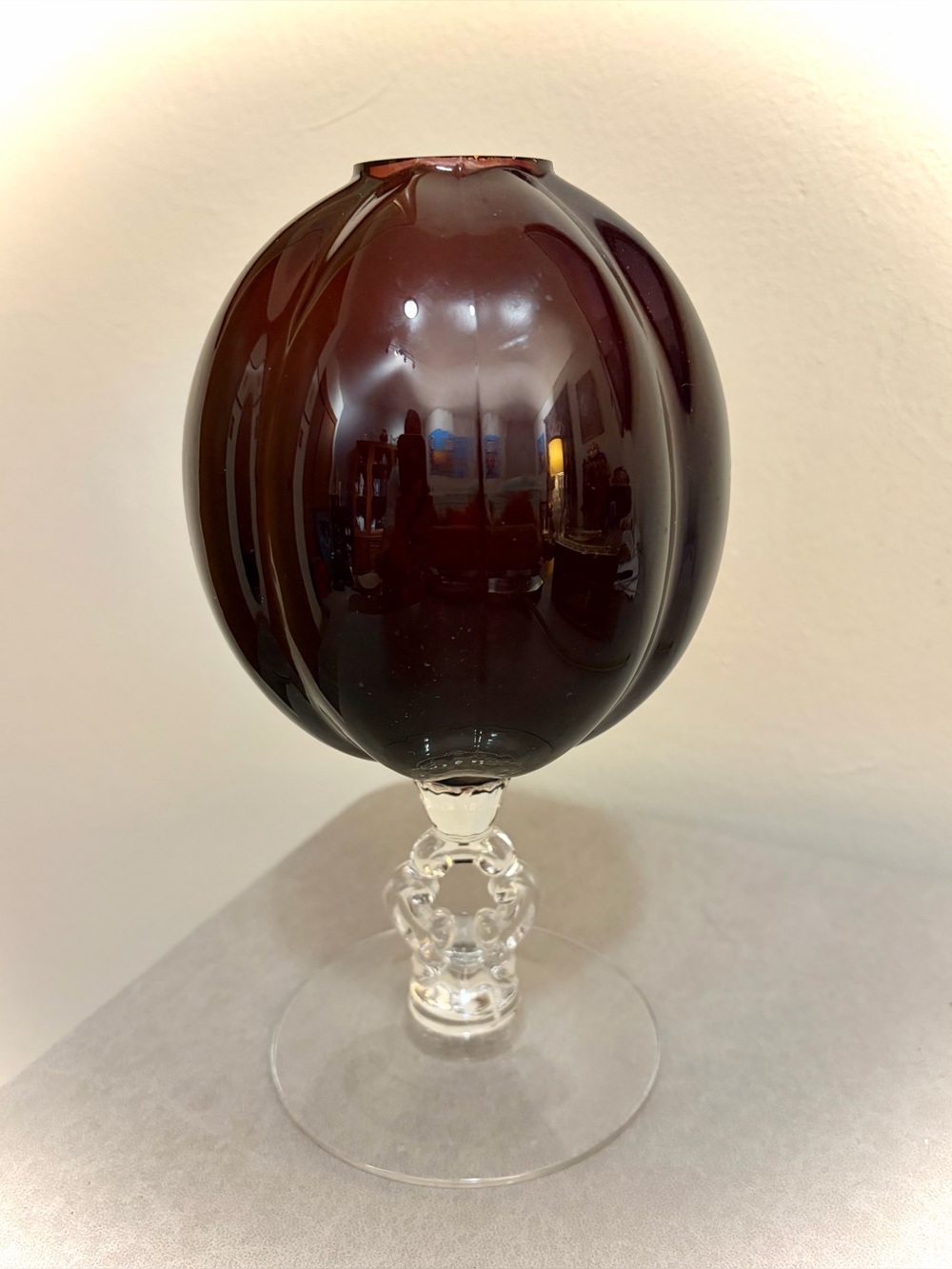 Vintage Cambridge Glass Company Amethyst Keyhole Ivy Ball Vase. 8" Tall